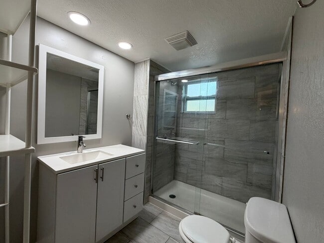 Photo - Apartment in Historical Tarpon Springs