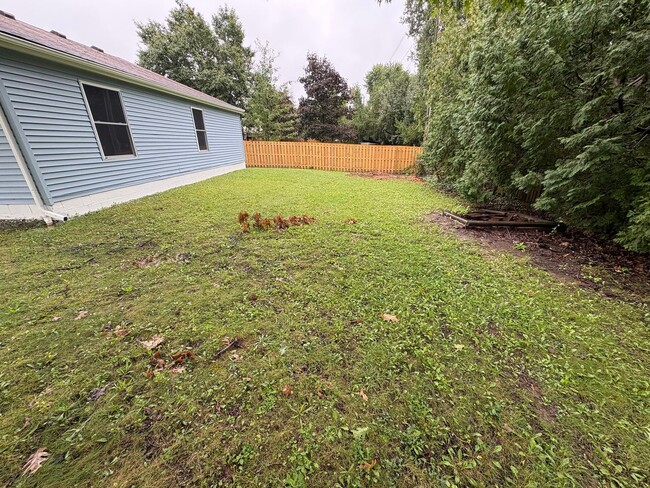 1859 Maroon Dr