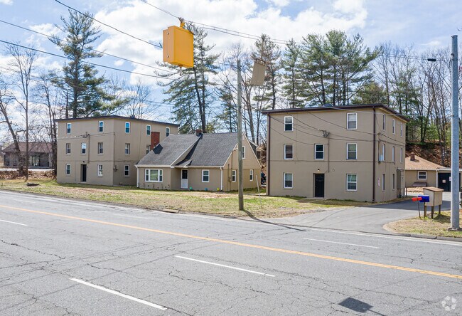 Middle Street Apartments - Middle Street Apartments