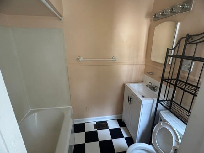 Photo - 607 Edmondson Ave Unit B