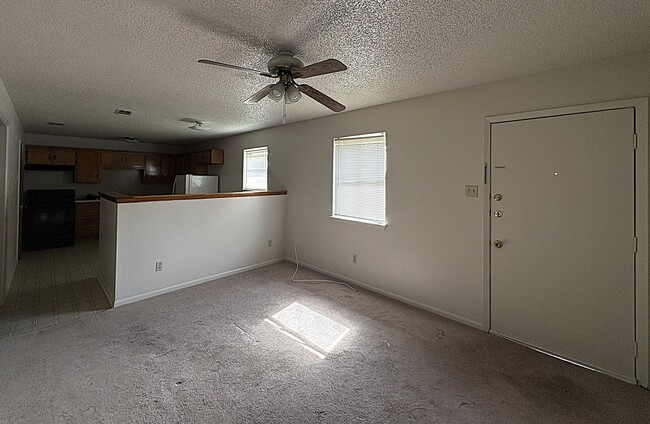 Photo - 205 W Washington Ave Unit B