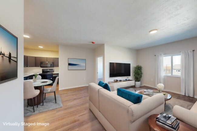 Maple Pass Apartments & Townhomes