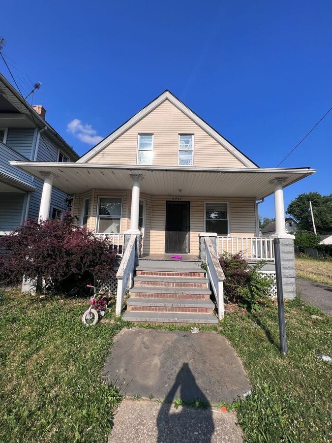 4 bedroom 2 bath - 4 bedroom 2 bath House