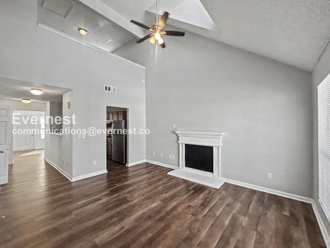 Photo - Spacious Home with Garage and Modern Features