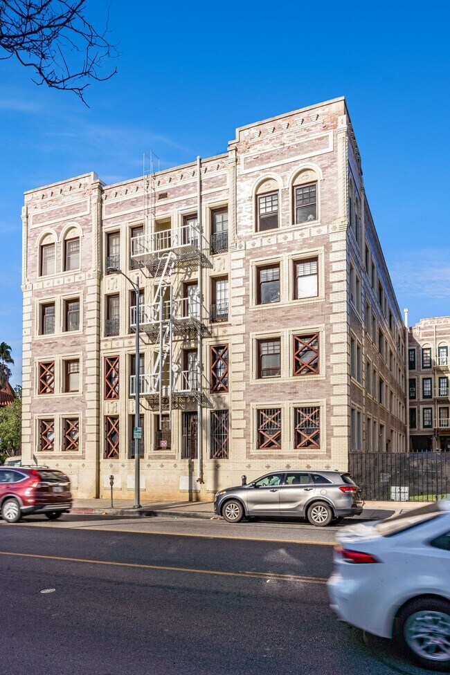 Photo - 2121 James M Wood Blvd Unit 221