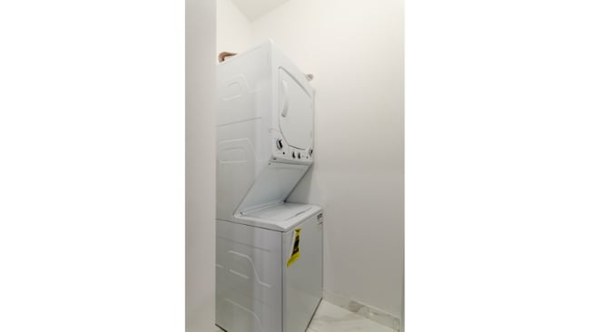 Photo - 1933 S May St Unidad GF