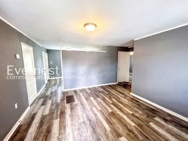 Photo - 40 Hiland Pl Unit B