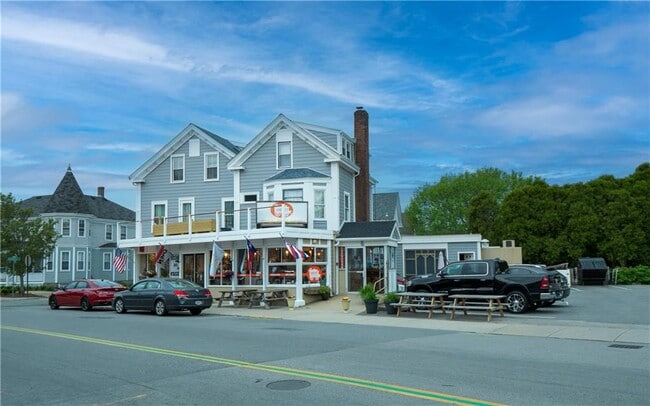7 Carroll Ave  