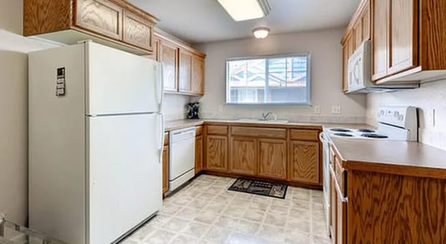 Photo - 1288 Lake Cir