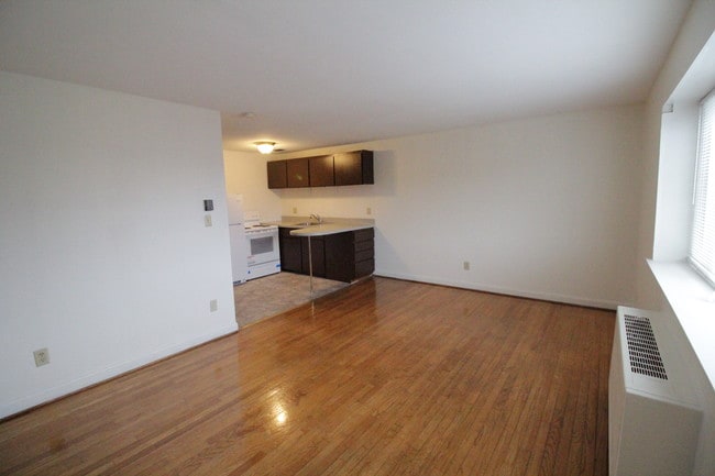 Tolland Street Apartments