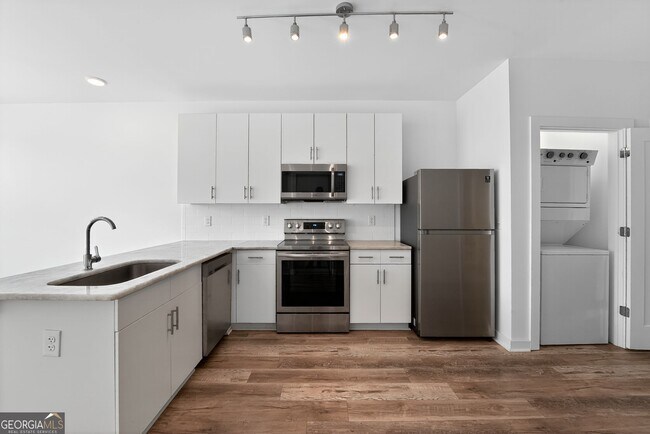 Photo - 525 Parkway Dr NE Unit APT 218