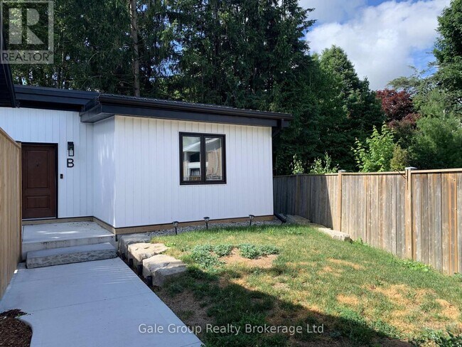 Photo - 77 N Park Crescent