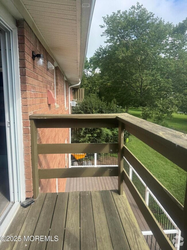 Building Photo - 96 East Ave Unit 42 Rental