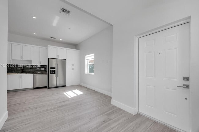 Photo - 2426 SW 25th St Unit 2426