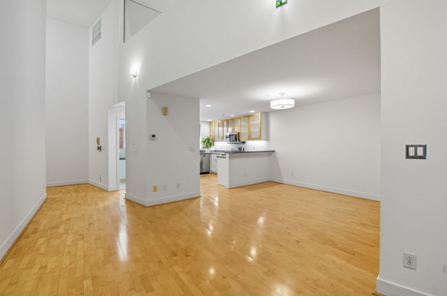 Photo - 125 Gilbert St Unit 3