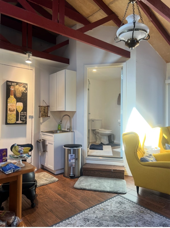 Photo - 920 Hillcrest Ct