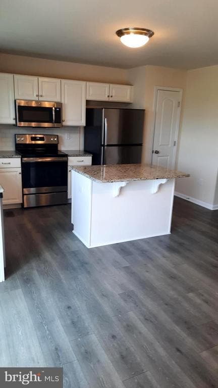 Photo - 821 Admiral's Quay Dr