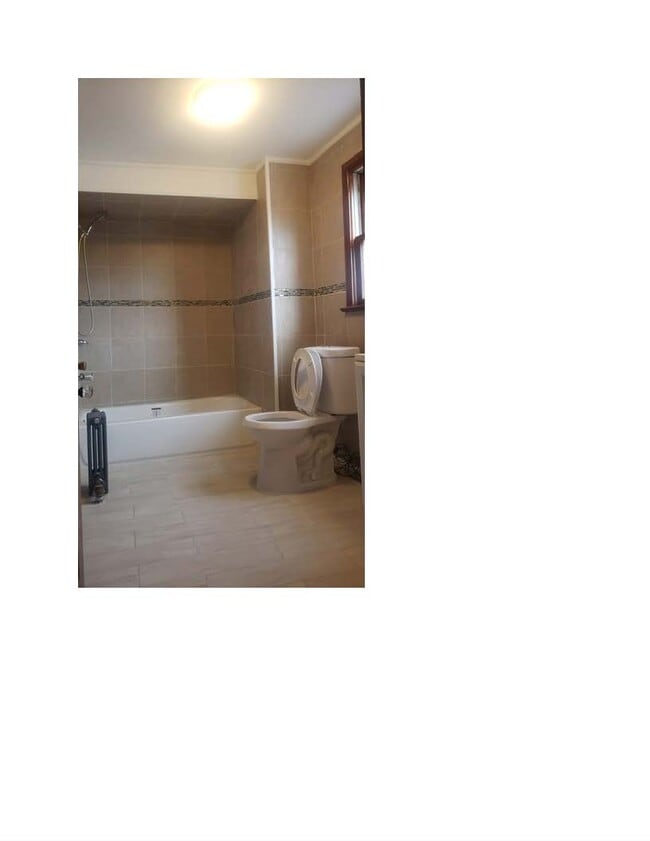 Photo - 1029 Kipling Rd