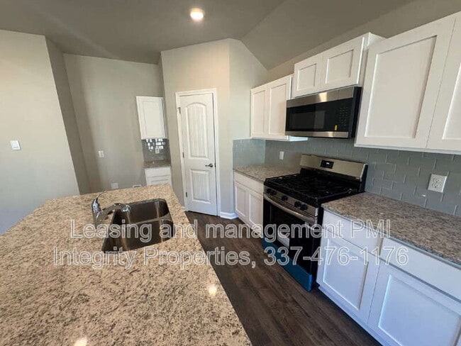 Photo - 331 White Pine Dr