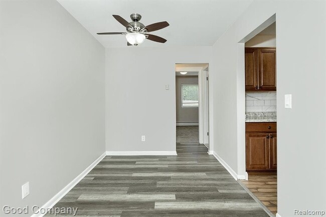 Photo - 525 Fairbrook St Unit 106