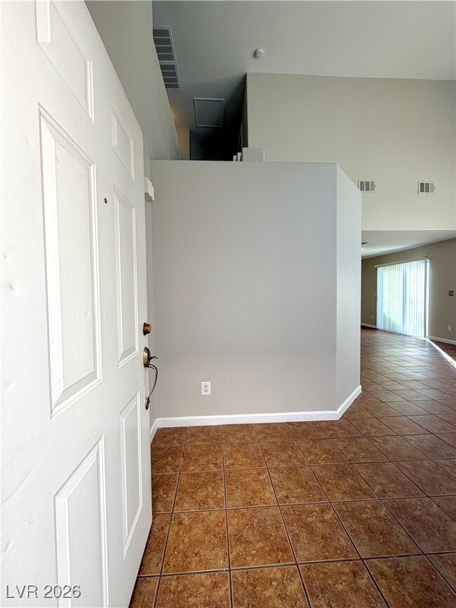 Photo - 5239 Green Forest Way