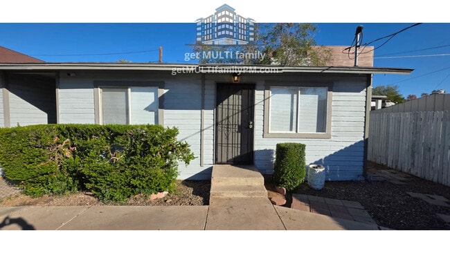 Photo - 3926 E Earll Dr Unidad 2