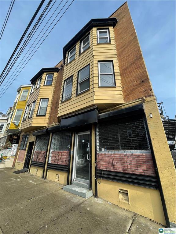 Building Photo - 501 N Front St Unit 2B Rental