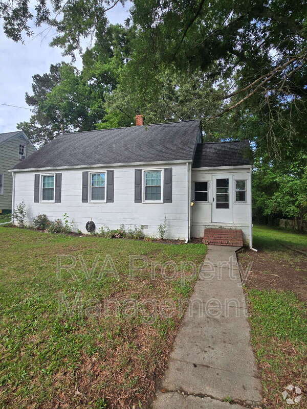 Building Photo - 303 7 Pines Ave Rental