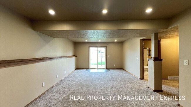 Photo - 2508 N Aidan Ave