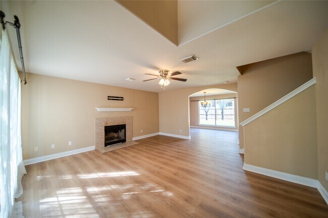 Photo - 10723 Scenic Dr