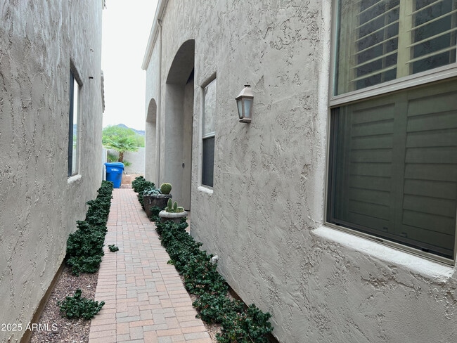 Photo - 8131 N 13th Wy