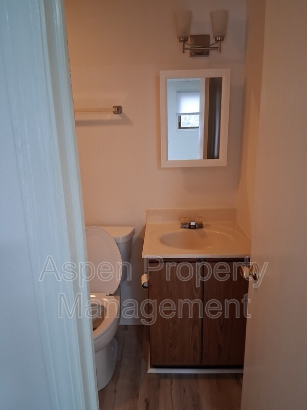 Photo - 12149 DMC Hwy 99