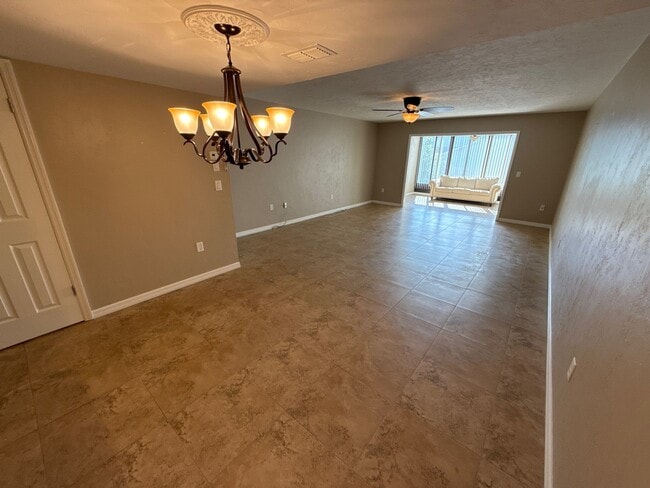 Photo - 790 E Gilchrist Ct Unit 2B