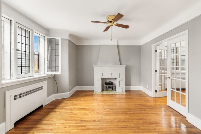 Photo - MacConnor Apartments