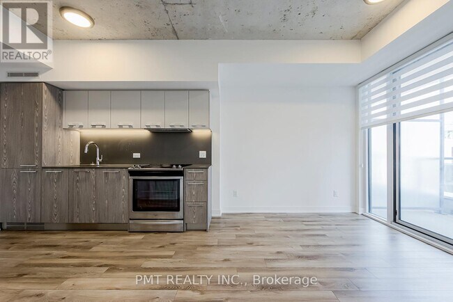 Photo - 30 Baseball Pl Unit 704