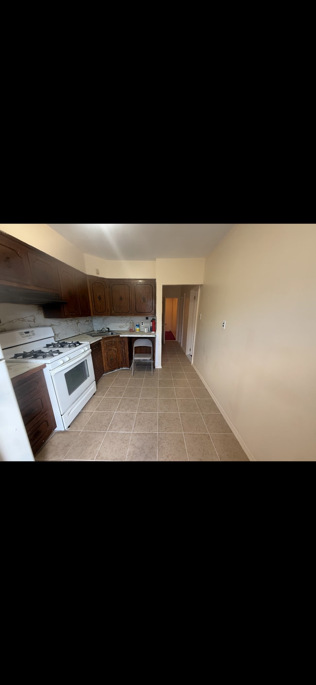 Photo - 1898 Schenectady Ave Unidad 1