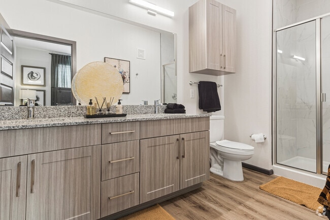 B3 2BR, 2BA - 1,120SF - Primary Bathroom