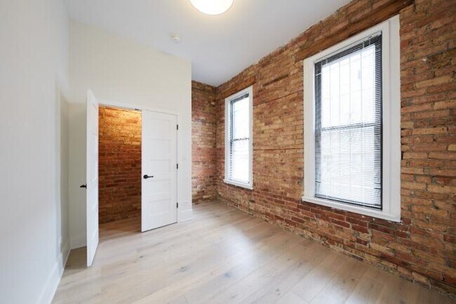 Photo - 3 bedroom in Chicago IL 60607 Unit 4S