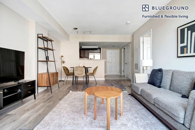 Photo - 901 15th St S Unidad FL8-ID372