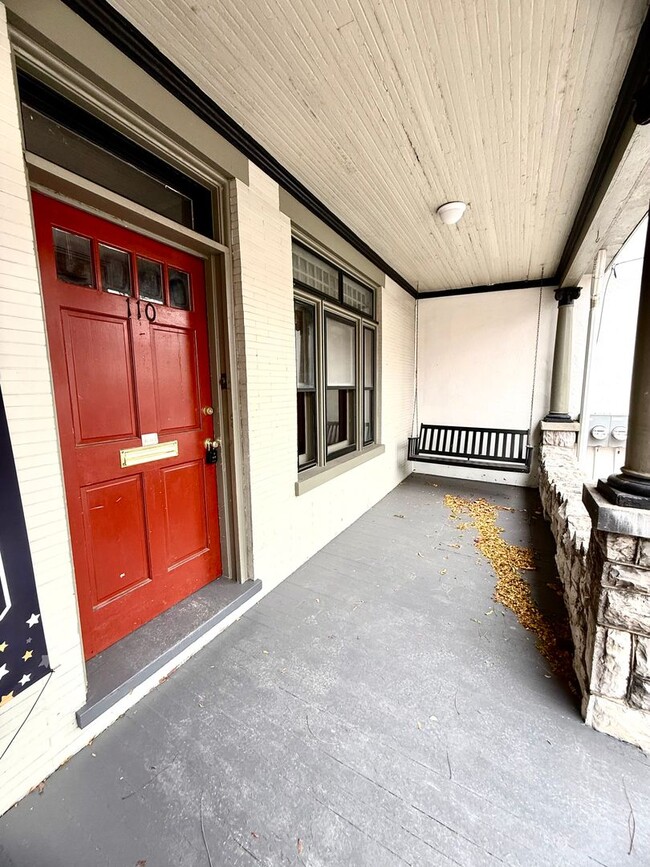 Photo - Charming & Spacious Historic 5-Bedroom Home for Rent in Carlisle, PA