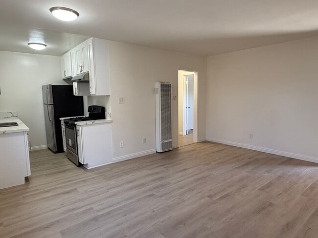 2717 Vanderbilt Ln Unit B