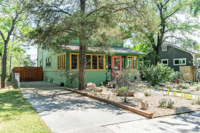 Photo - 1221 Main St Casa