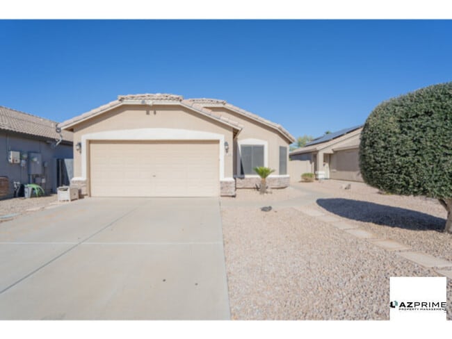 Photo - Gorgeous San Tan Valley 4/2 House with Vaulted Ceilings & Spacious Backyard!