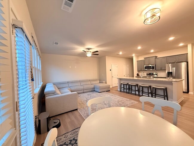 Photo - 257 Whitetail Cir