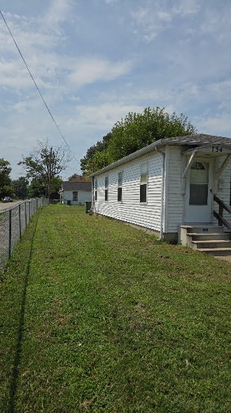 Photo - 734 Walnut St