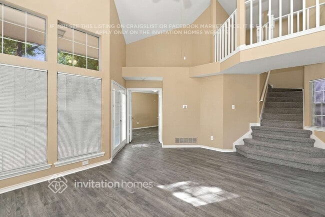 536 Majestic Park Ln