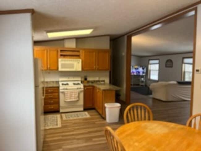 Photo - 19755 38th St