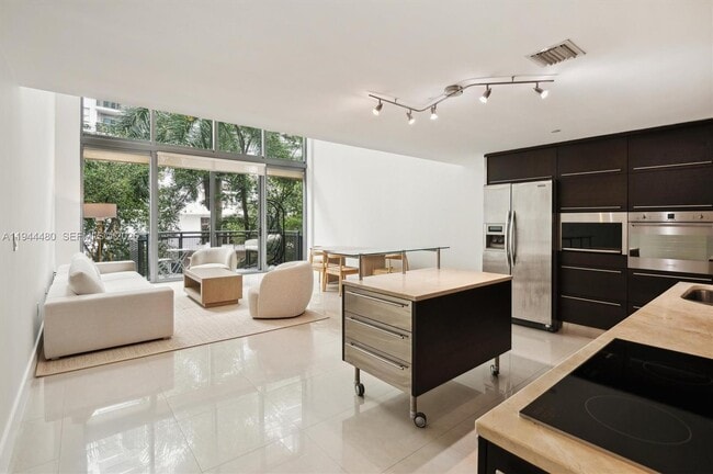 Photo - 6000 Collins Ave Unit 307