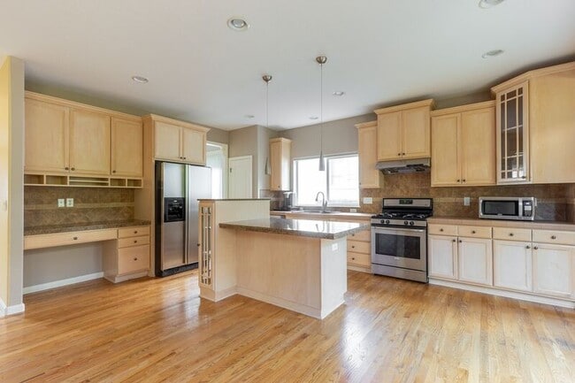 Photo - 11528 SE Verns Way