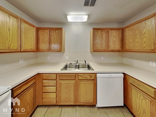 Photo - 516 N Brentwood Ave